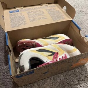 Brooks Sneakers track spikes